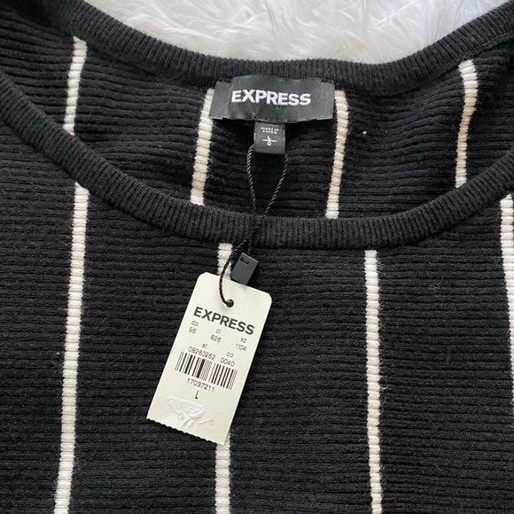 NWT Express B&W Striped Slouch Sweater - Picture 4 of 6